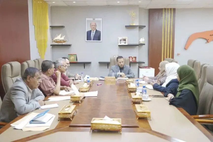 محافظ عدن يبحث مع اللجنة الوطنية لحقوق الإنسان تعزيز التعاون والتسهيلات الميدانية